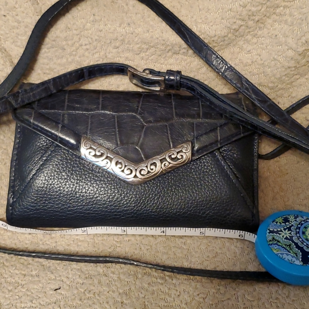 Brighton navy pebble/croco crossbody bag EUC-SALE!